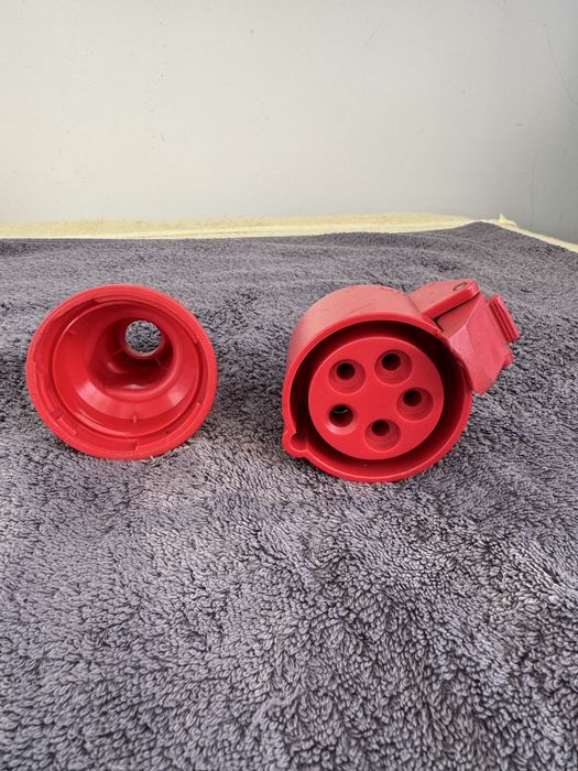 Gniazdo siłowe, używane.