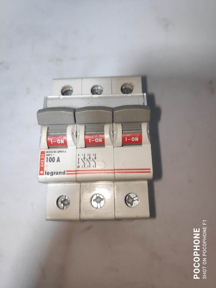 Rozłącznik izolacyjny FR 100A  3P   legrand