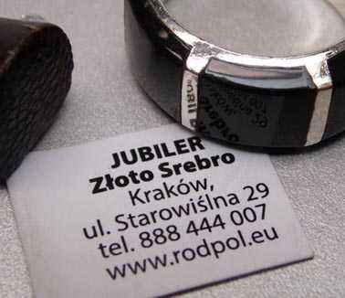 Srebrny masywny pierścionek czarne ozdoby R.24