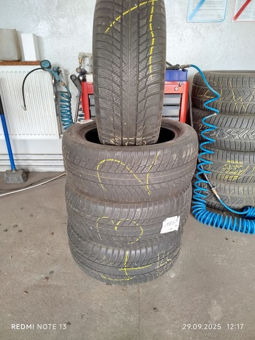 4x Opony Bridgestone BLIZZAK LMOO1 225/50R/17 98H