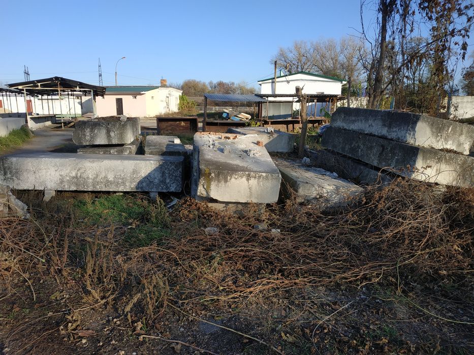 Продам плиты перекрытия, фундаментные блоки, подушки под блоки