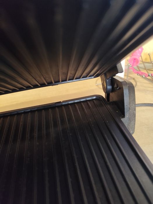 Продається електричний гриль Gorenje KR-1800-SDP 1800 Вт