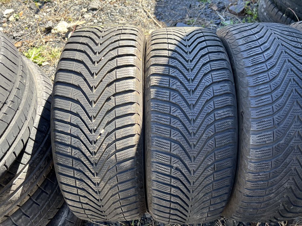 4xopona zimowa VREDESTEIN w rozmiarze 205/55 R16