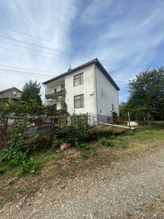 Продається 2 поверховий будинок