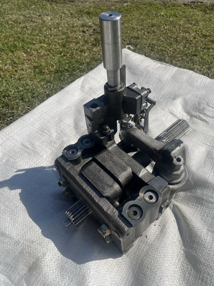 Pompa podnośnika hydrauliczna - ursus 2812