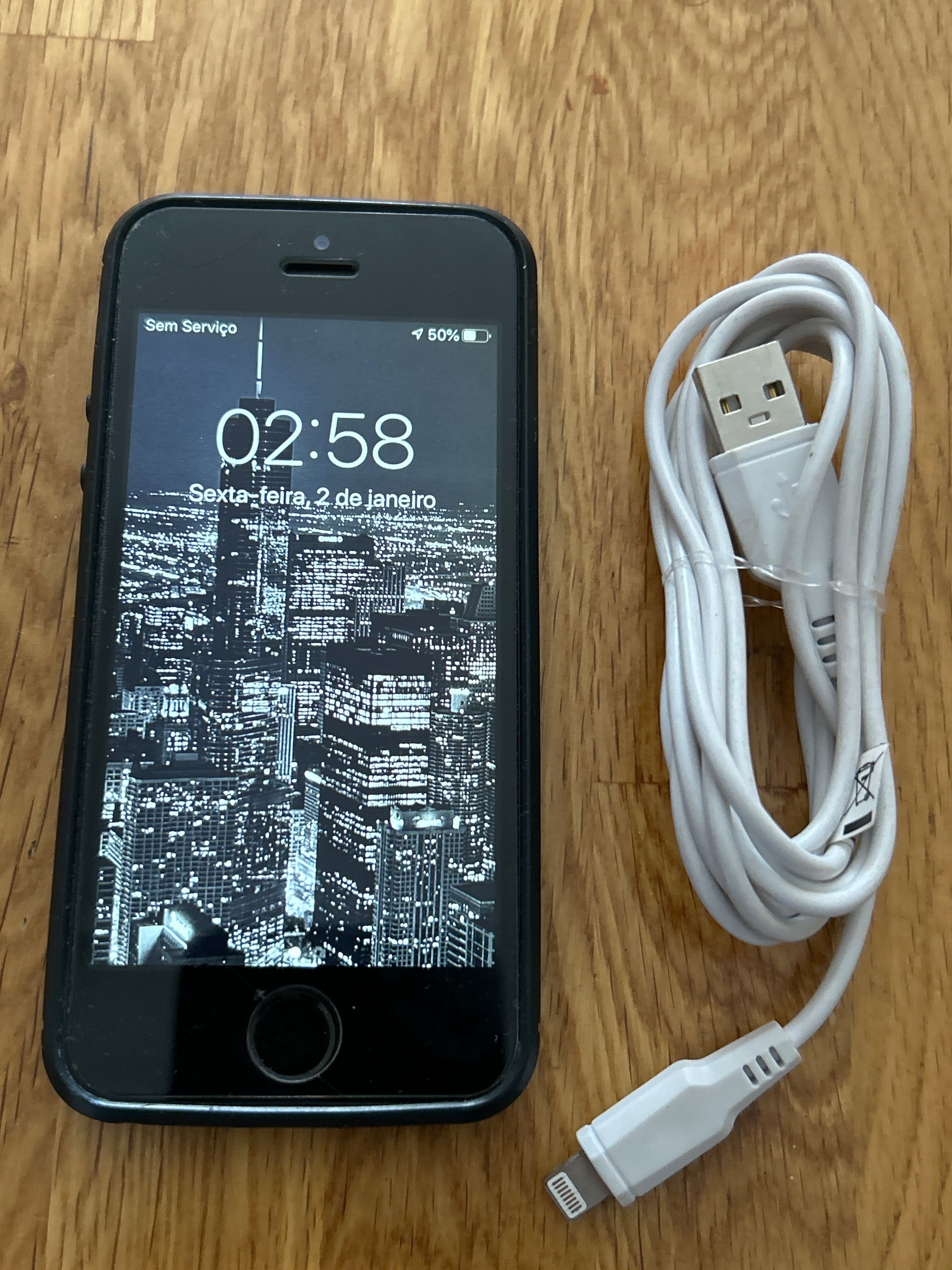 iPhone SE como novo