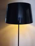 Lampa stojąca czarna metalowa