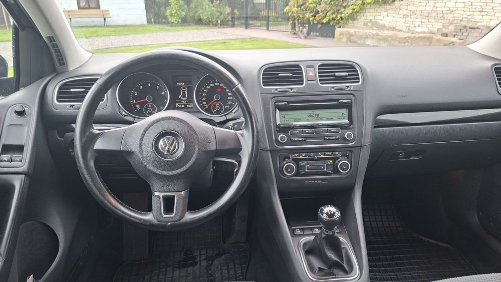 Volkswagen Golf VI 1.6MPI
