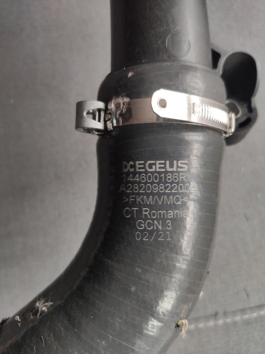 WĄŻ RURA TURBO Intercoolera  1.3 TCe  Duster Renault Scenic Megane