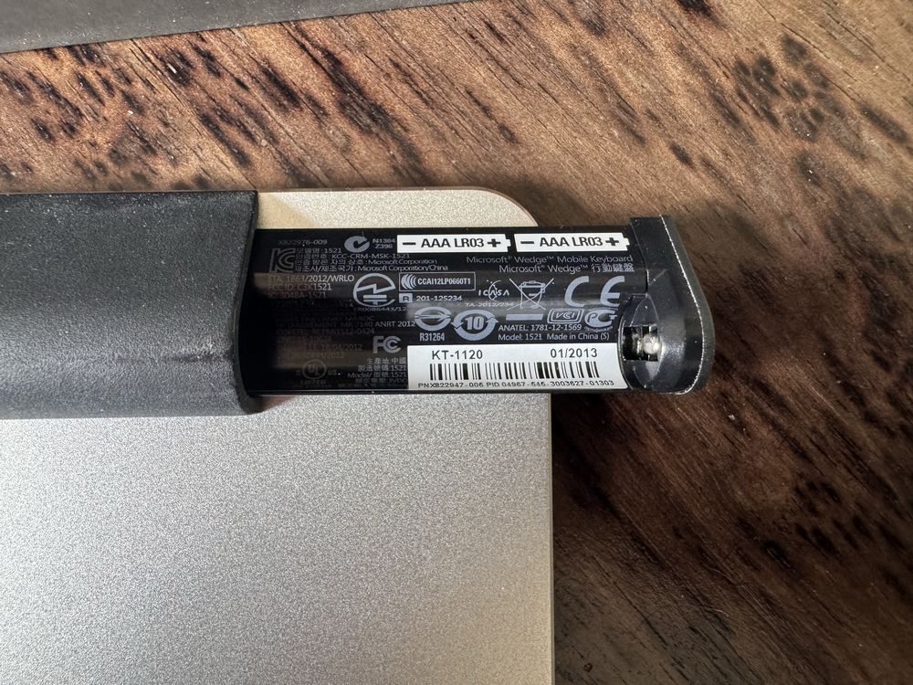 Bluetooth Клавіатура Microsoft Wedge Mobile, для планшету