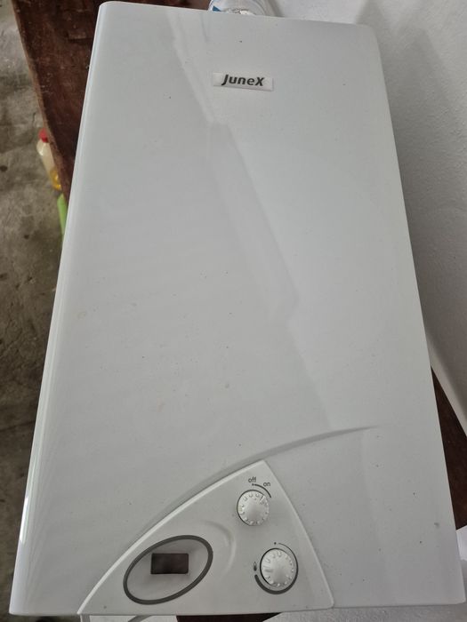 Esquentador Junex ventilado para reparar