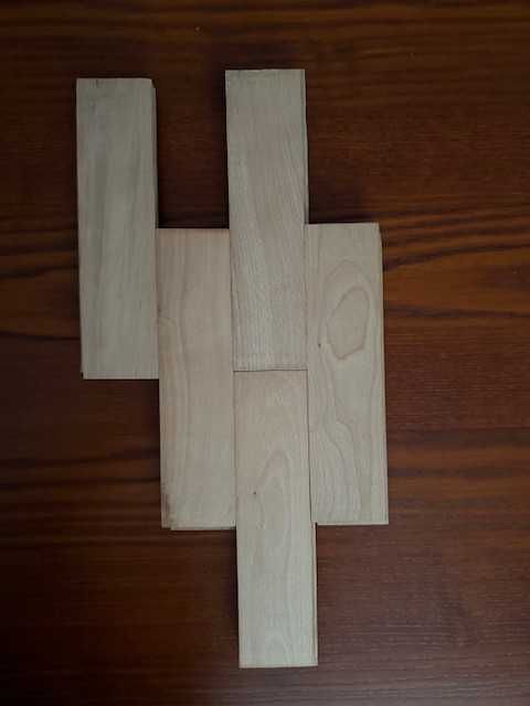 PARKIET bukowy  240x60x22 gatunek 2