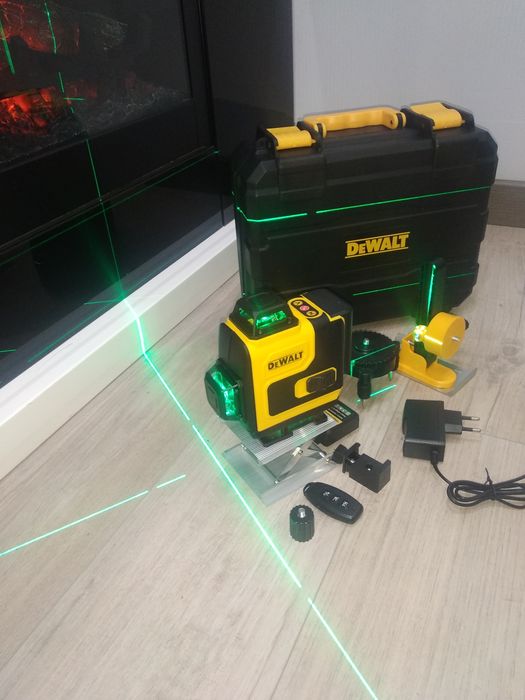 Акція! Лазерний рівень 4d - DEWALT, 16 ліній, зелений промінь