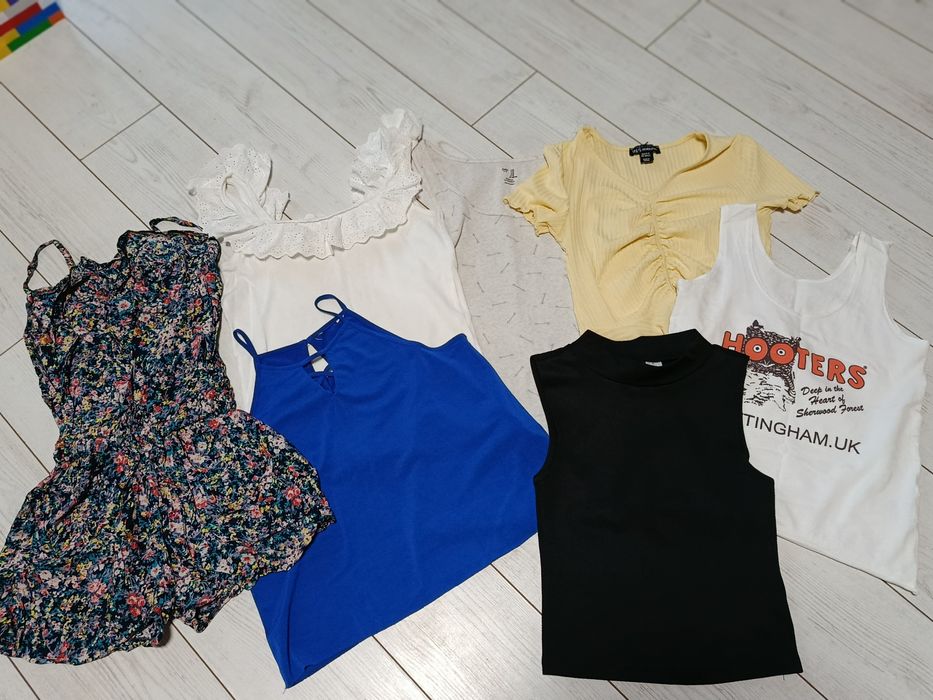 Набір літніх речей.