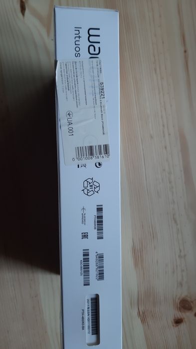 Графічний планшет Wacom Intuos Pro S Bluetooth Black (PTH460K0B)