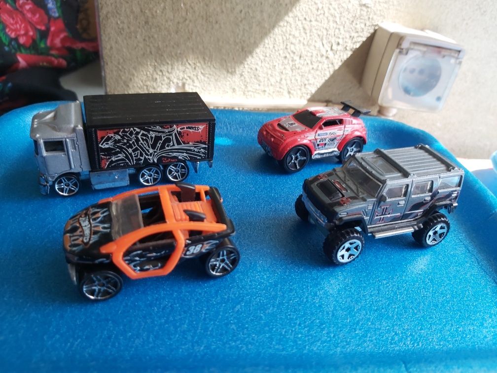 Miniaturas de Carros de Excelentes Marcas (Novos)