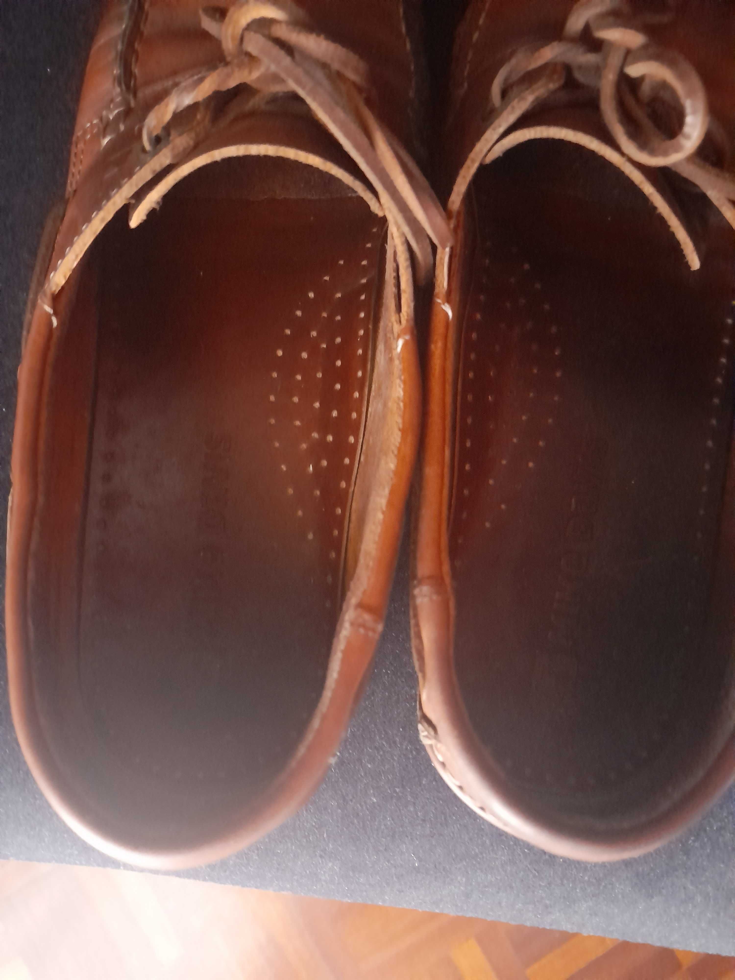 Sapatos castanhos Mike Davis