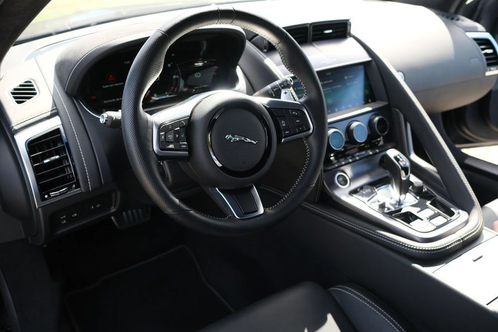 Jaguar F-Type Cesja Jaguar F-Type AWD R/D Dynamic Black Edition