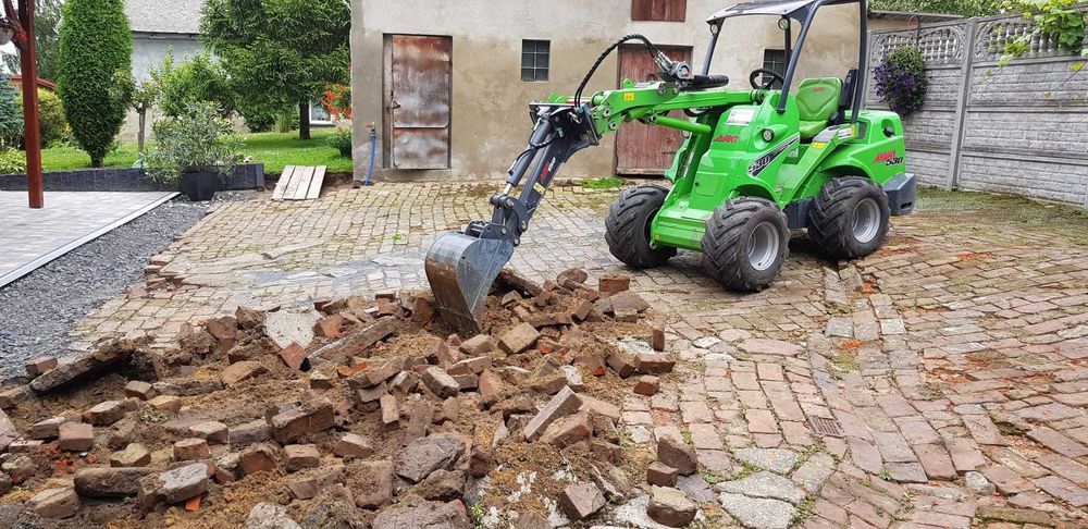 Usługi ładowarką Kędzierzyn-Koźle prace ziemne wykopy wiercenie