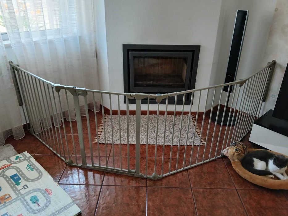 Protecção de lareira para criança