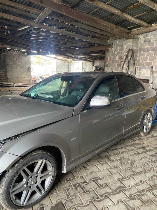 Mercedes-Benz C-Klasa W204 C320 CDI