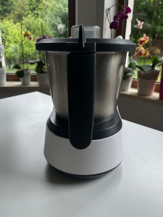 Monsieur Cuisine Édition Plus -ostatnio wymieniony noz, nowa Varoma