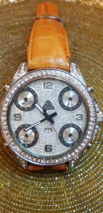 часы marc jacobs в камнях