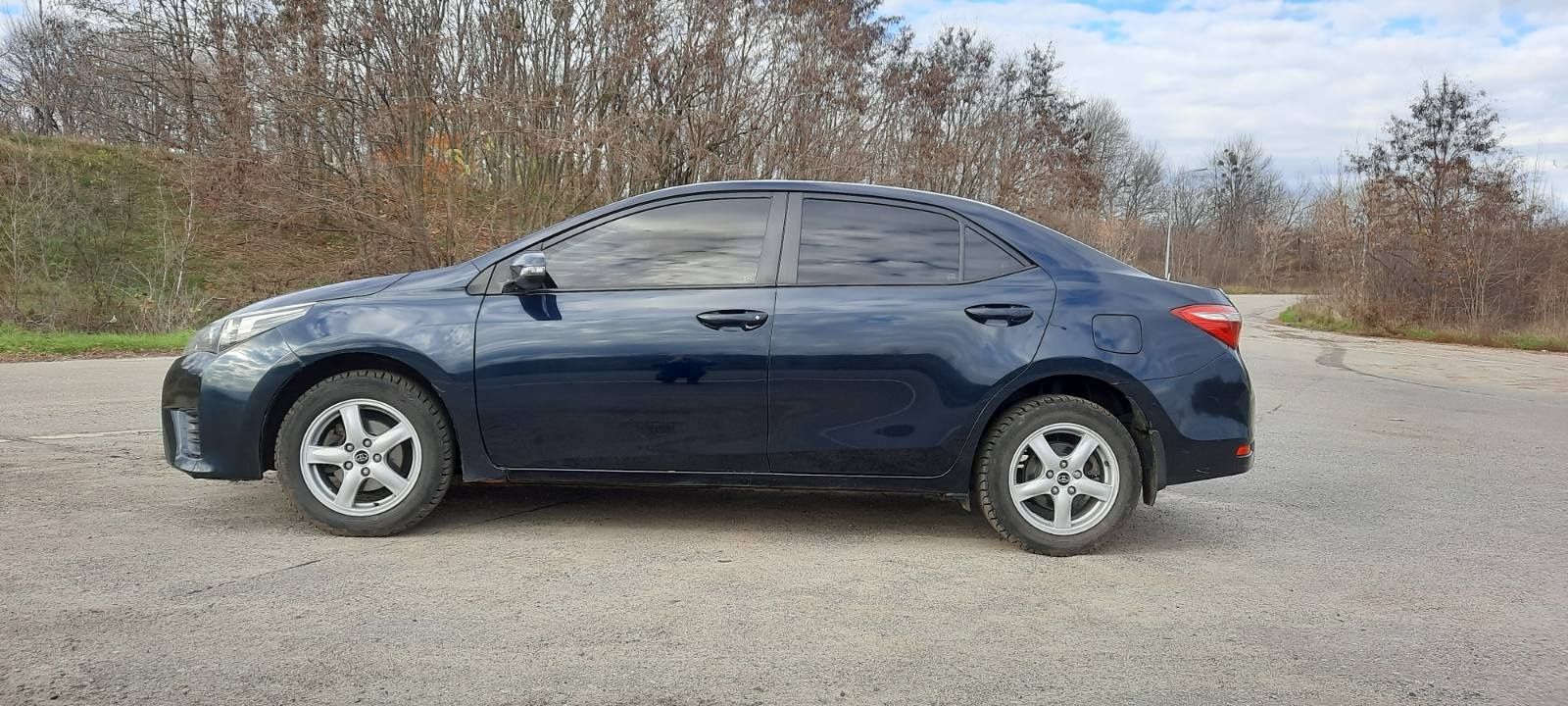 Продам Toyota Corolla 1.33