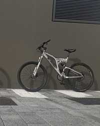 Bicicleta BTT/Downlill