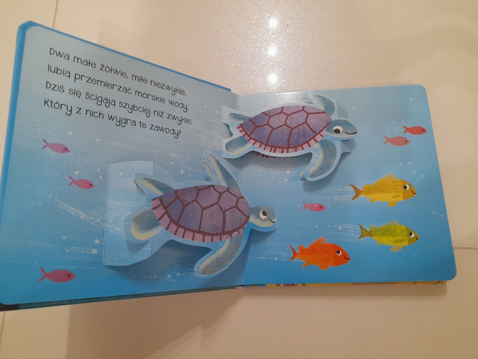 Nowa książka dla dzieci Wesoły rekin i przyjaciele z rozkładankami