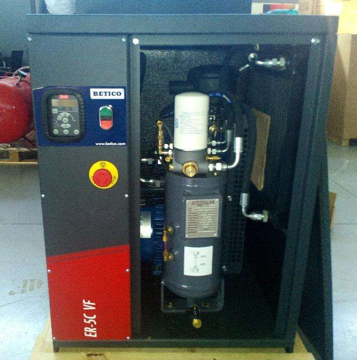 Compressor Parafuso 7.5 HP, com Variador de velocidade