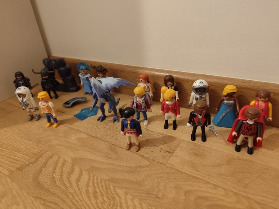 Bonecos Playmobil