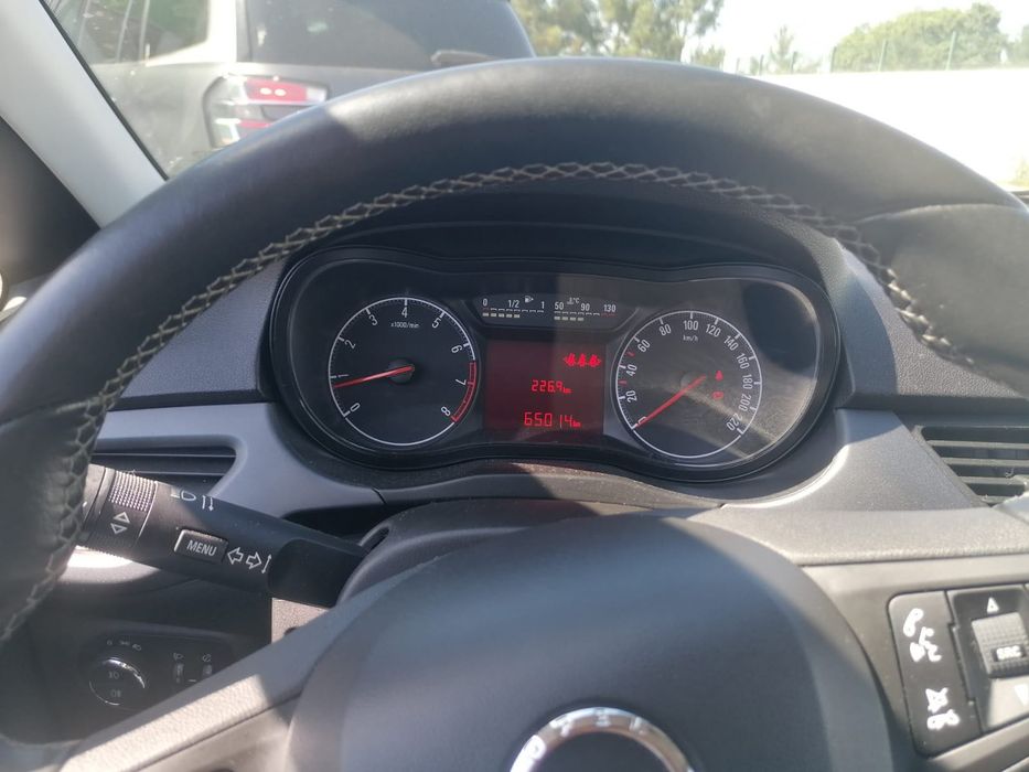 Opel Corsa-E 1.2 (2016) | Nacional | Só 65.000 km | Excelente Estado