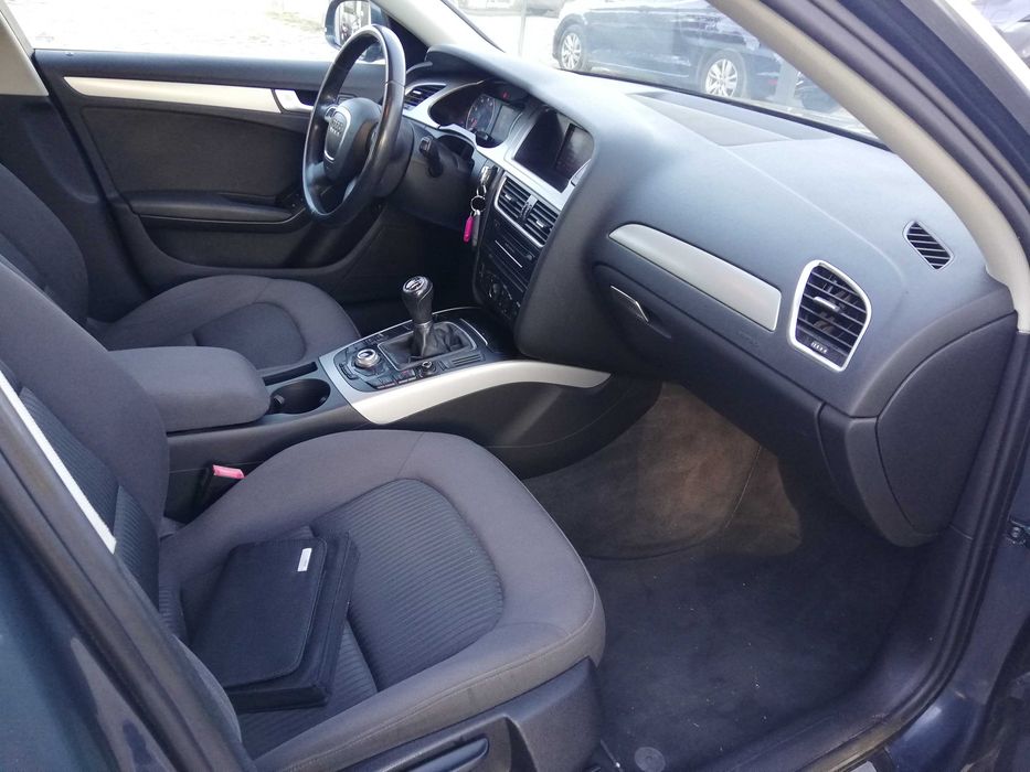 Audi A4 2.0 Benzyna 180KM klima import europa niski przebieg