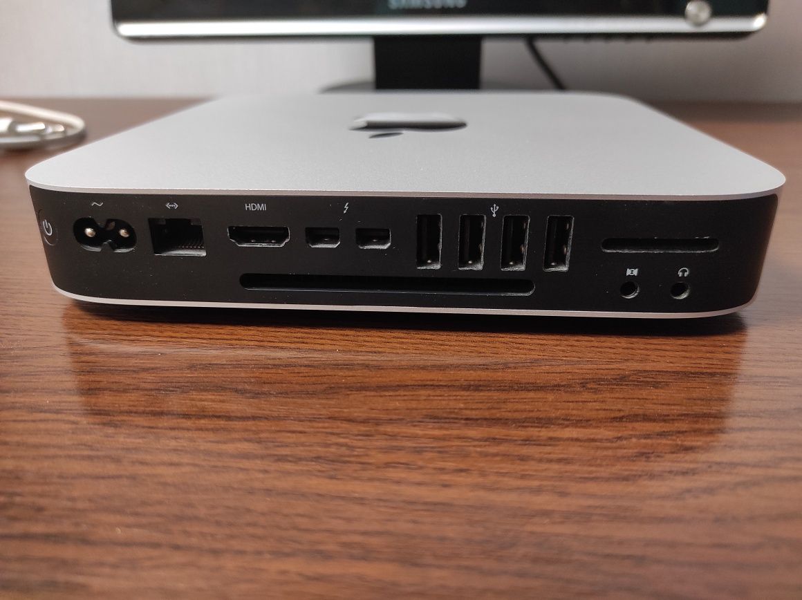 Mac mini late 2014 SSD 256gb/8gb/i5 + видео!