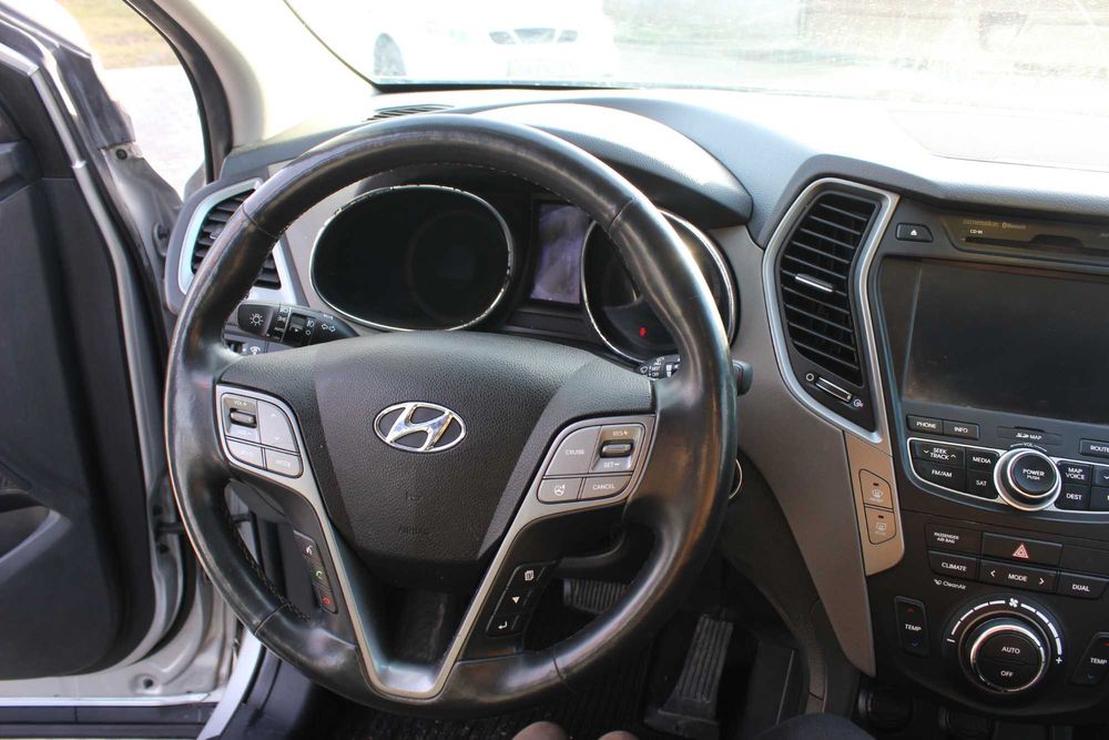 Продам Hyundai Santa Fe Premium 2013