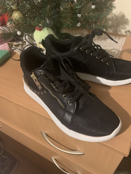 Кроссовки женские Aldo 41