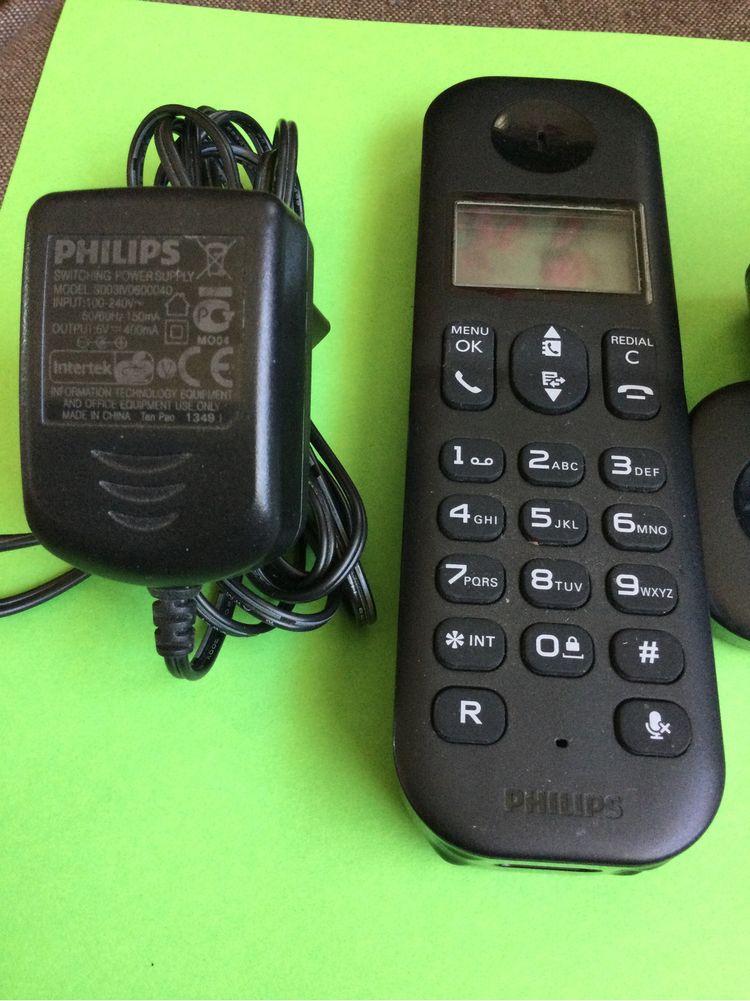 Telefon stacjonarny bezprzewodowy PHILIPS