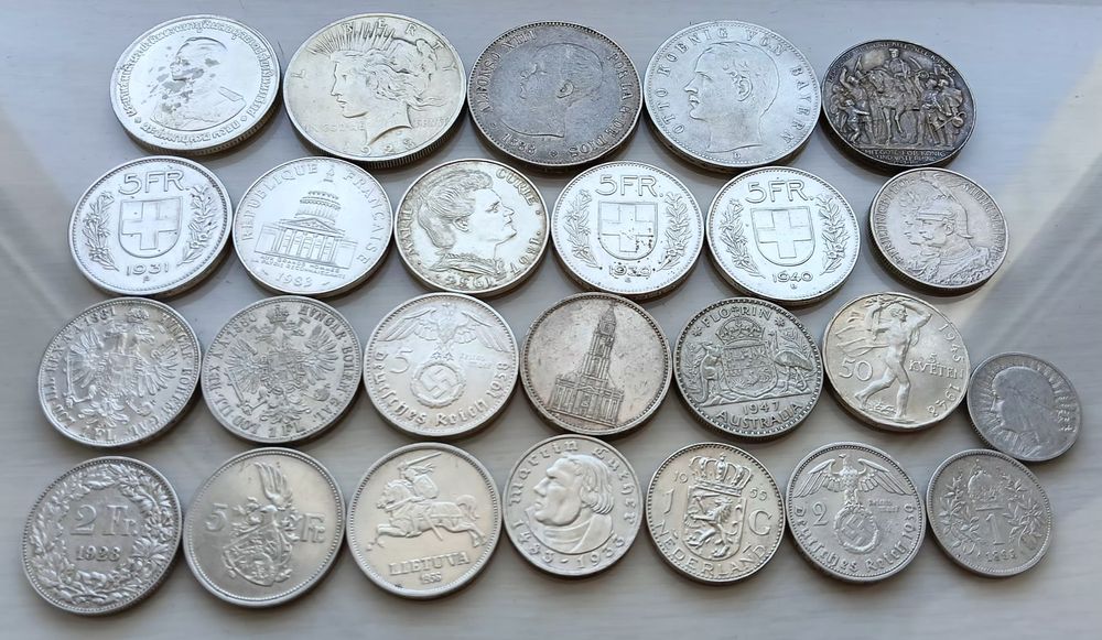 Продам много монет из серебра