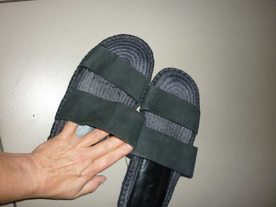 Zara skórzane klapki męskie