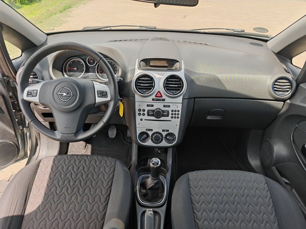 Opel Corsa 1.3d / lift / isofix / KLIMA / super stan