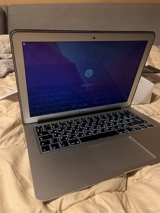 Macbook air 2017, діагональ 13