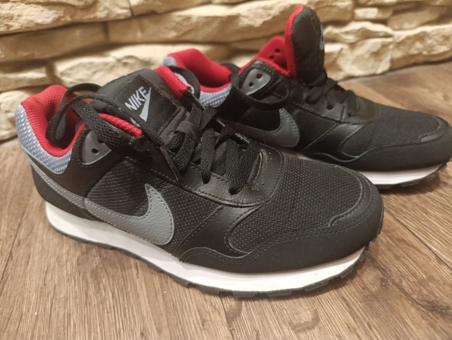 Nike MD Runner rozmiar 38.5