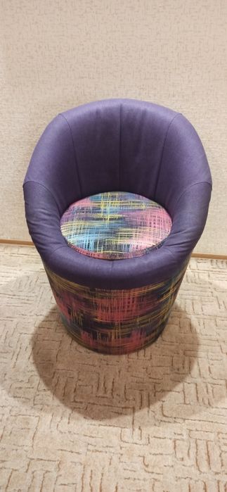 Продам кресло пуф, изготавливалось по индивидуальному заказу.