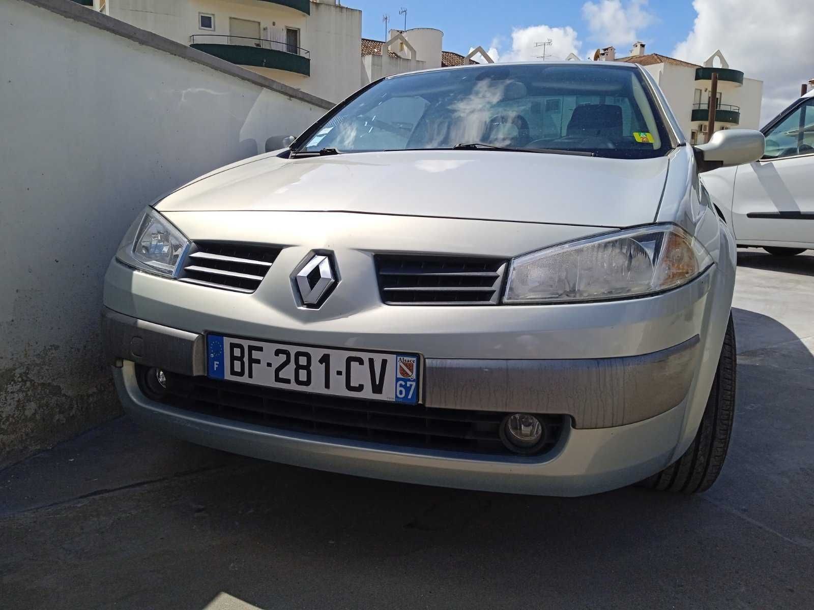 Megane 2003 frente