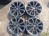 Kia Hyundai Duster felgi 17 cali z Niemiec bardzo ładne 5 x 114,3