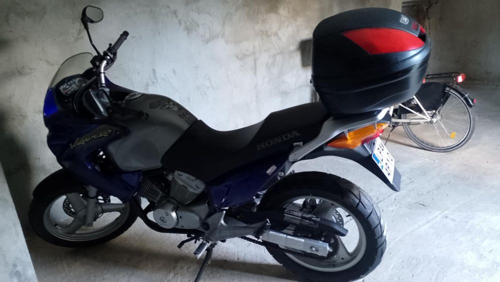 Motocykl Honda varadero