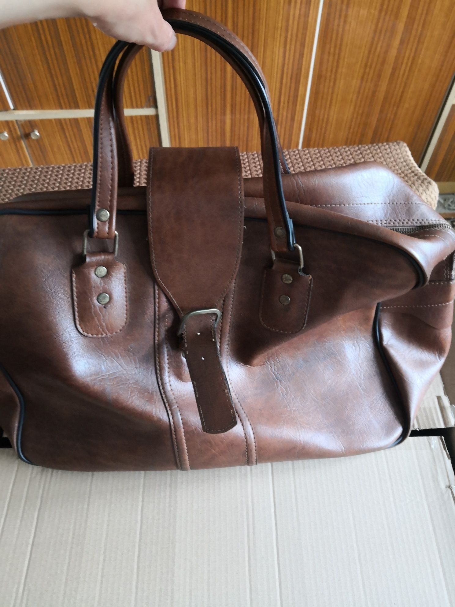 Torba, walizka w stylu PRL
