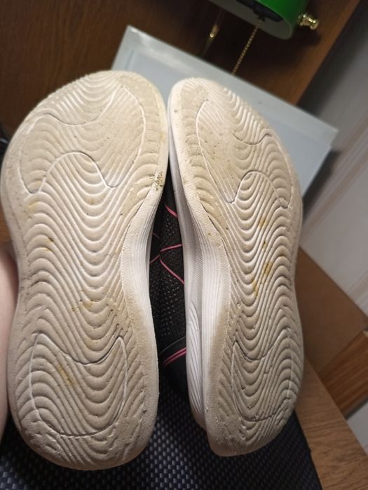 Кросівки жіночі відомої німецької фірми Crivit. Невагомі, якісні.