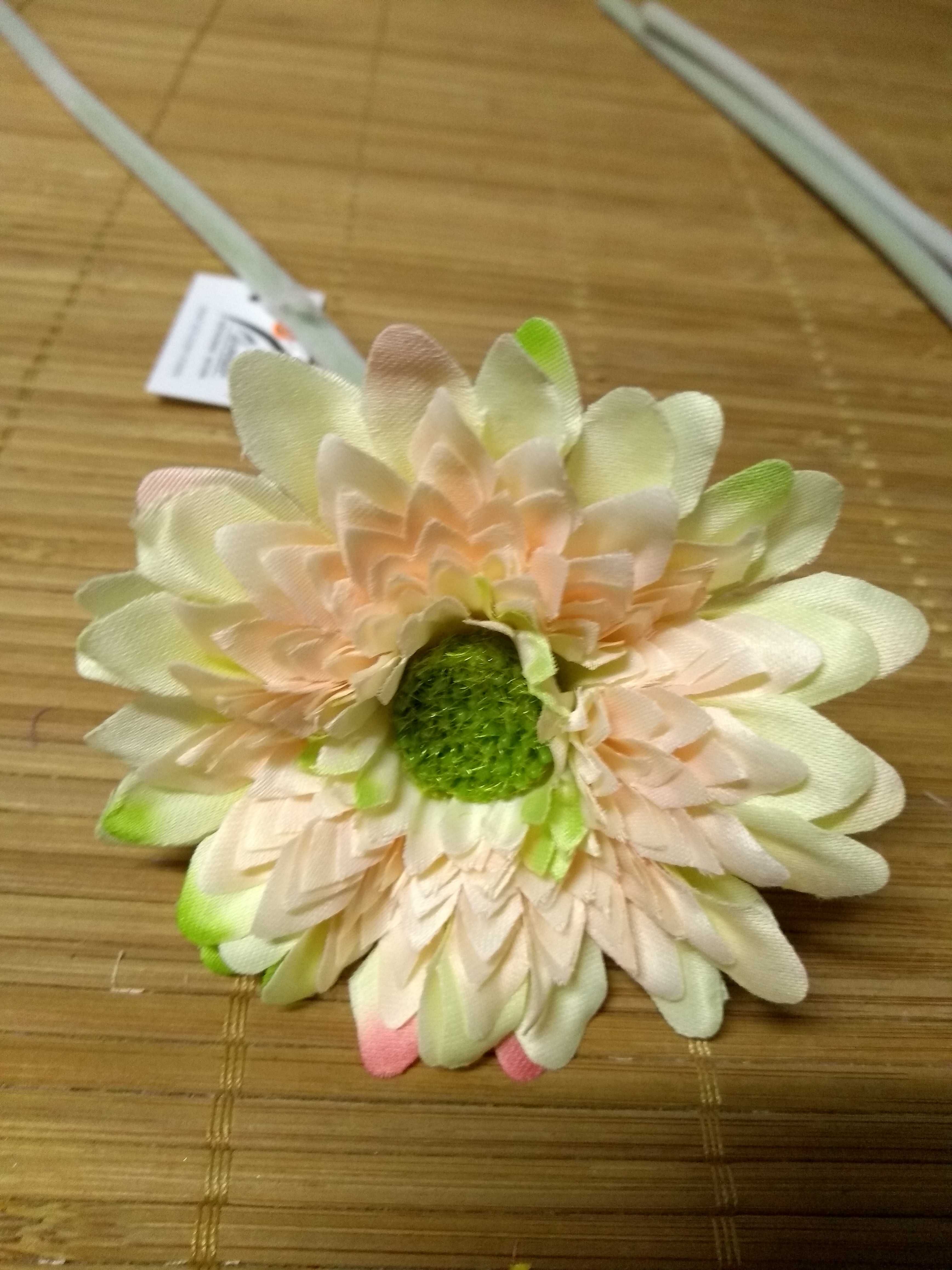Gerbera pojedyncza, sztuczne kwiaty